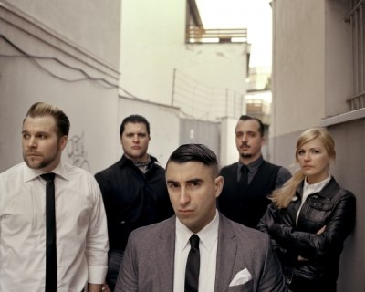 BROILERS – Ist da Jemand?