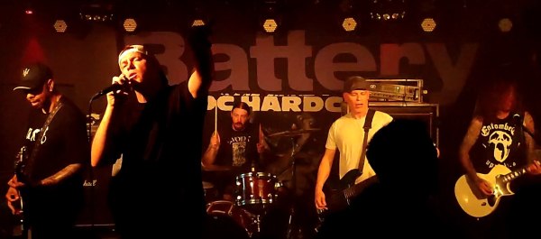 BATTERY + TO THE WIRE im Herforder „KulturWerk“