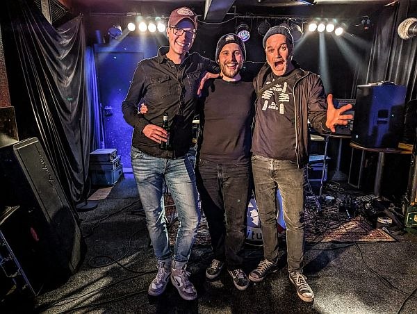 Bitume (Punkrock; Oldenburg/Bremen) - neues Video out now zu: Gott ist tot