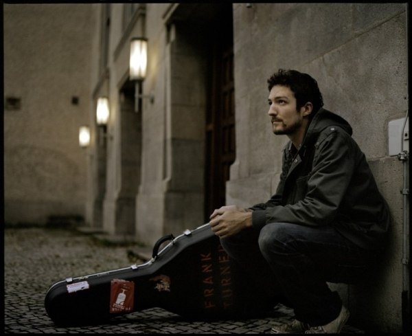 FRANK TURNER - NEUES ALBUM IM JUNI / SOLO SHOWS / SUPPORT VON SOCIAL DISTORTION !