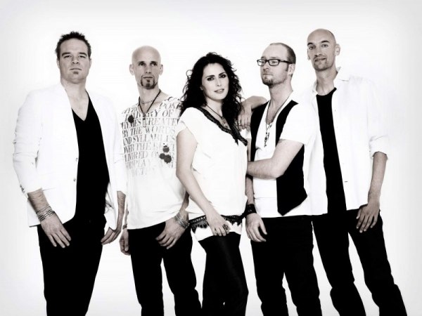 Within Temptation spielen ein einzigartiges Konzert: - The First Challenge -