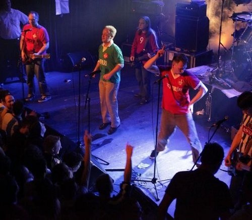 Walter Elf spielen zweites Konzert