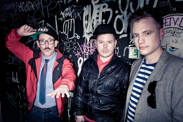 Fettes Brot "3 is ne Party" Album Release: 01.11.2013 on FBS / Groove Attack
