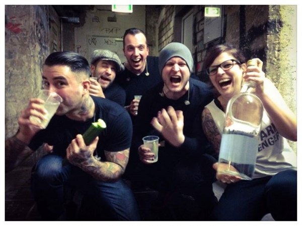 Broilers erobern mit "Noir" Platz 1 der deutschen Charts