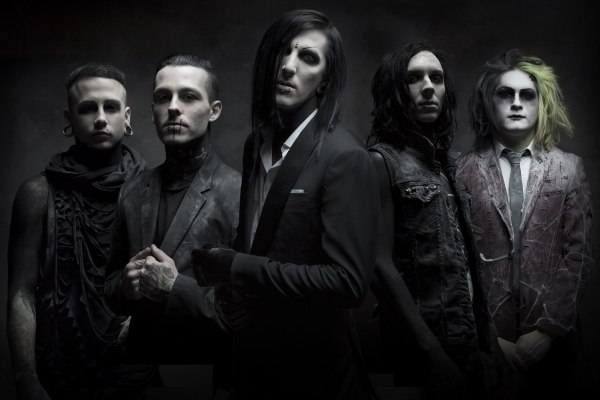 MOTIONLESS IN WHITE - OFFIZIELLER VIDEOCLIP & NEUES ALBUM