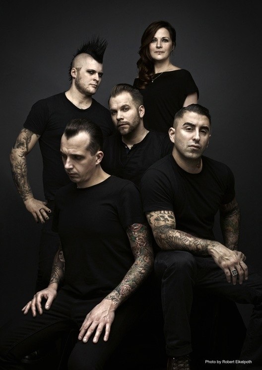 BROILERS: ZWEITER TEIL DER "NOIR" - TOUR