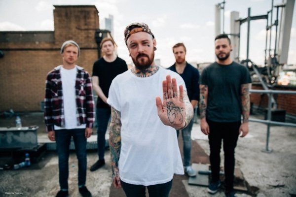 HEART IN HAND: TOURDATEN