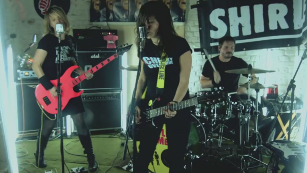 SHIRLEY HOLMES: NEUES VIDEO + Konzert im White Trash Fast Food in Berlin