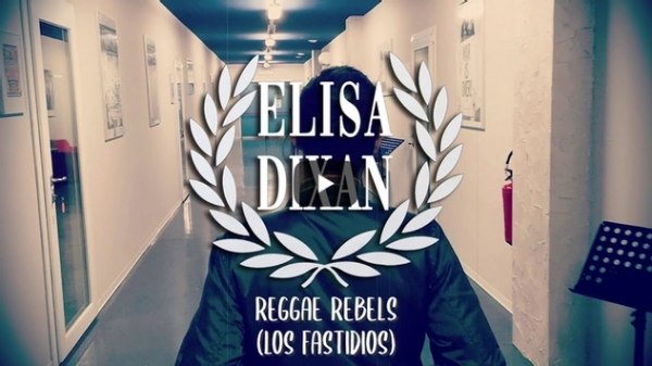Elisa Dixan singt LOS FASTIDIOS