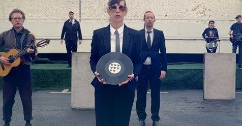 Neues Video / Single der Acht Eimer Hühnerherzen