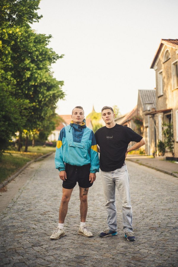 Neuer Song und Video von HINTERLANDGANG