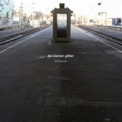 DIE KLEINEN GÖTTER – Home