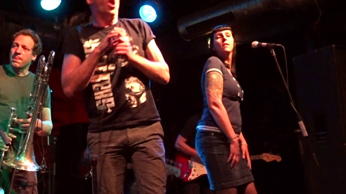 BANANA PEEL SLEEPERS Wermelskirchen AJZ Bahndamm