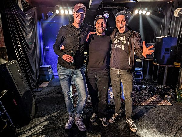 Bitume (Punkrock; Oldenburg/Bremen) - neues Video out now zu: Gott ist tot