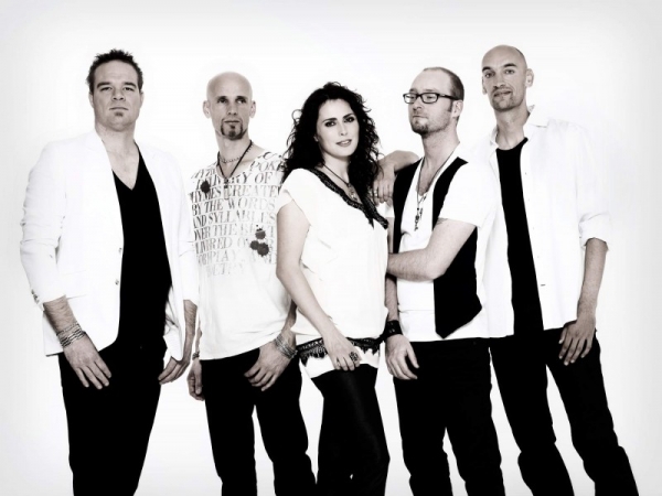 Within Temptation spielen ein einzigartiges Konzert:  - The First Challenge -