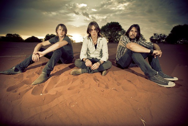 TRACER - NEUES RELEASE / VIDEO / TOURDATEN (+ROYAL REPUBLIC)