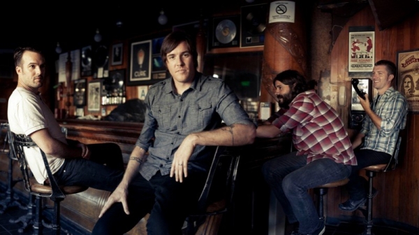 TRANSFER - On Tour with KAISER CHIEFS!