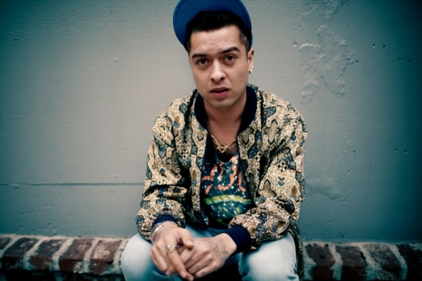 ITCH (EX-THE KING BLUES) - GRATIS-SOLO-EP / TOUR MIT AWOLNATION 
