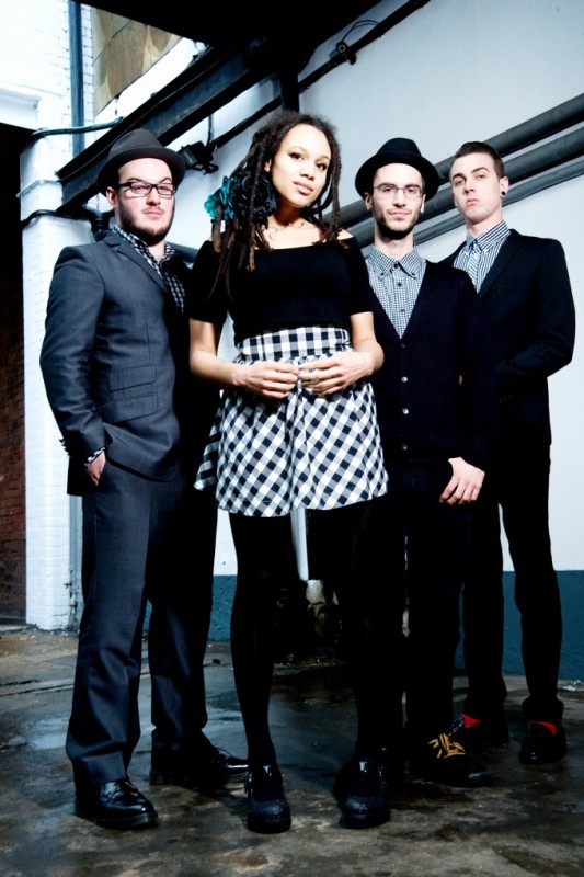 THE SKINTS – TOUR MIT STATE RADIO IM MÄRZ  !