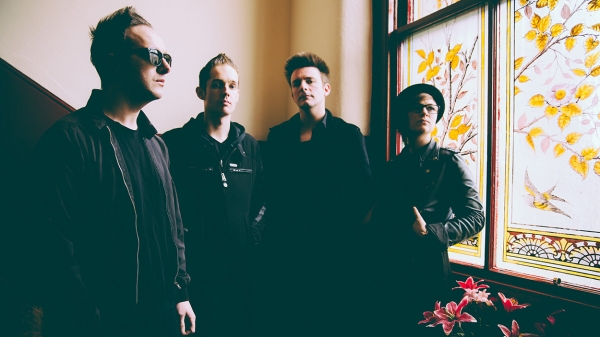 The new GLASVEGAS album "Later...When The TV Turns To Static" will be released on 06.09.13