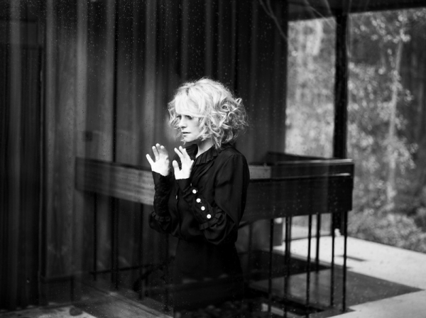 GOLDFRAPP „Tales Of Us“ ALBUM VÖ: 06.09.13 Mute/GoodToGo