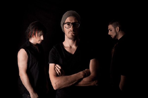 INVIVO: Neues Album "Arise" erscheint am 27.09.2013 bei Unsung Records