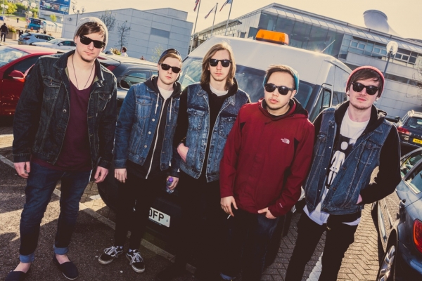 UNDER THE INFLUENCE - Neuestes Signing auf Hassle Records