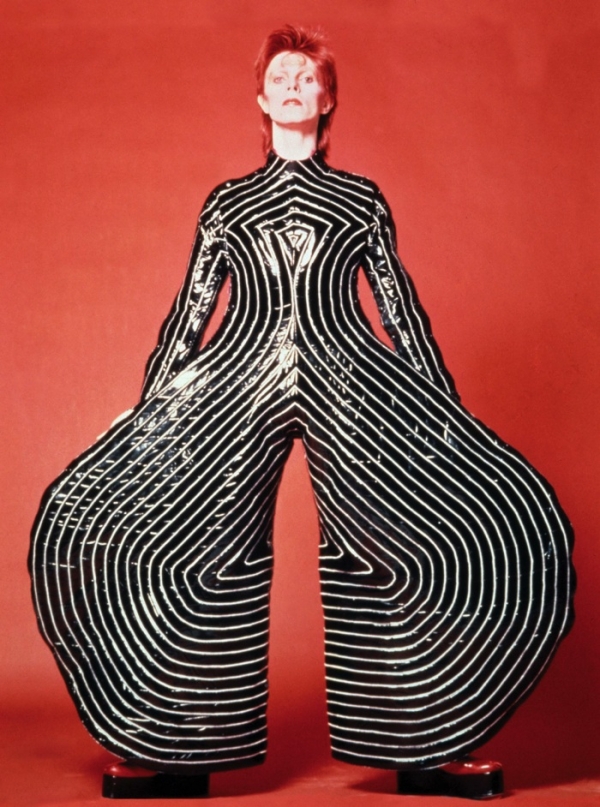 DAVID BOWIE "Nothing Has Changed" - Die BOWIE-Sammlung mit brandneuer Single